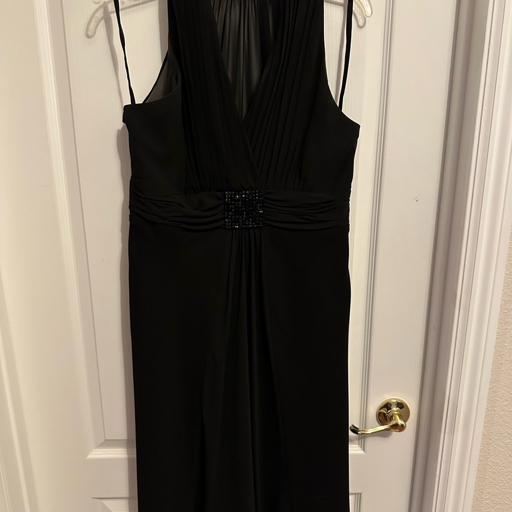 Jones Wear Black Midi Dress with Beaded Detail
